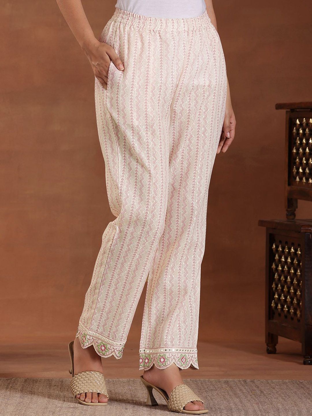 Libas Floral Printed Panelled Thread Work Pure Cotton Kurta with Trousers & With Dupatta