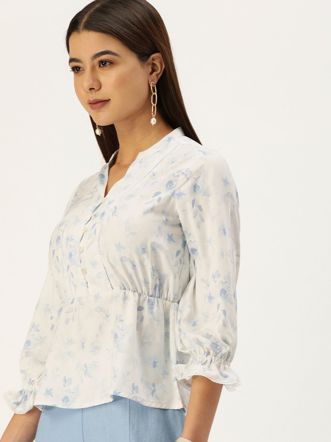 AND White & Blue Tropical Print Mandarin Collar Peplum Top