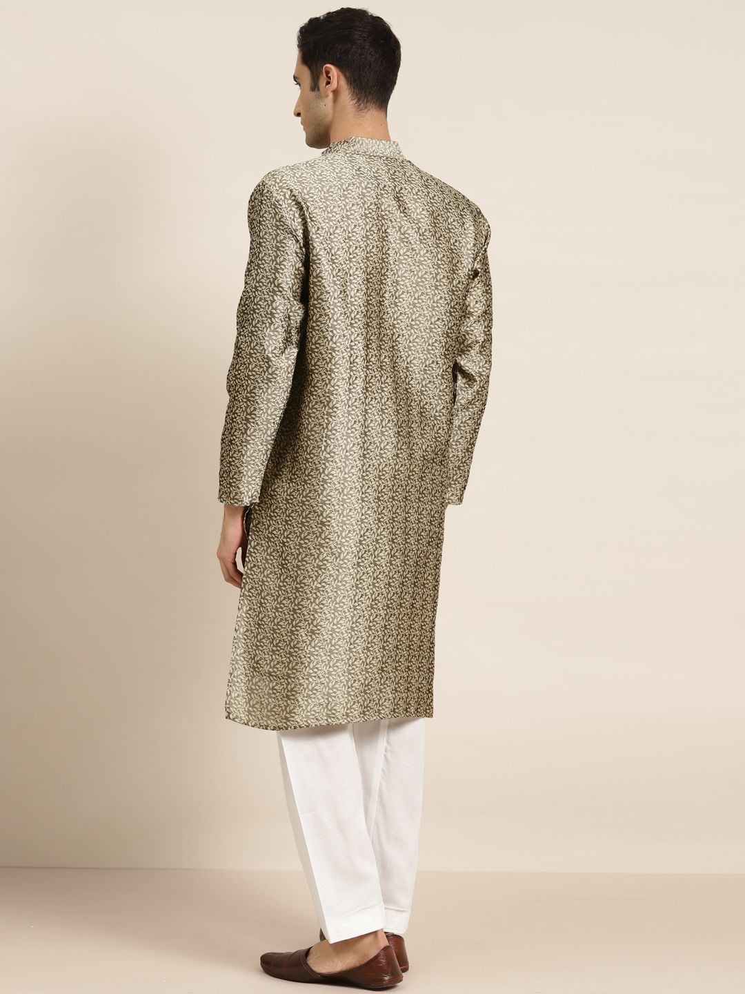 SOJANYA Men Beige Woven Design Jacquard Silk Straight Kurta