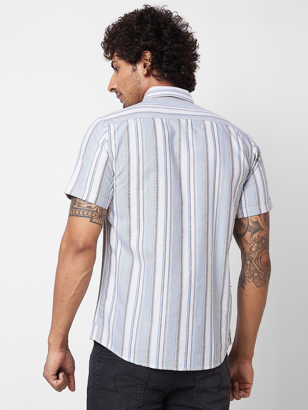 SPYKAR Vertical Striped Spread Collar Short Sleeves Cotton Casual Shirt