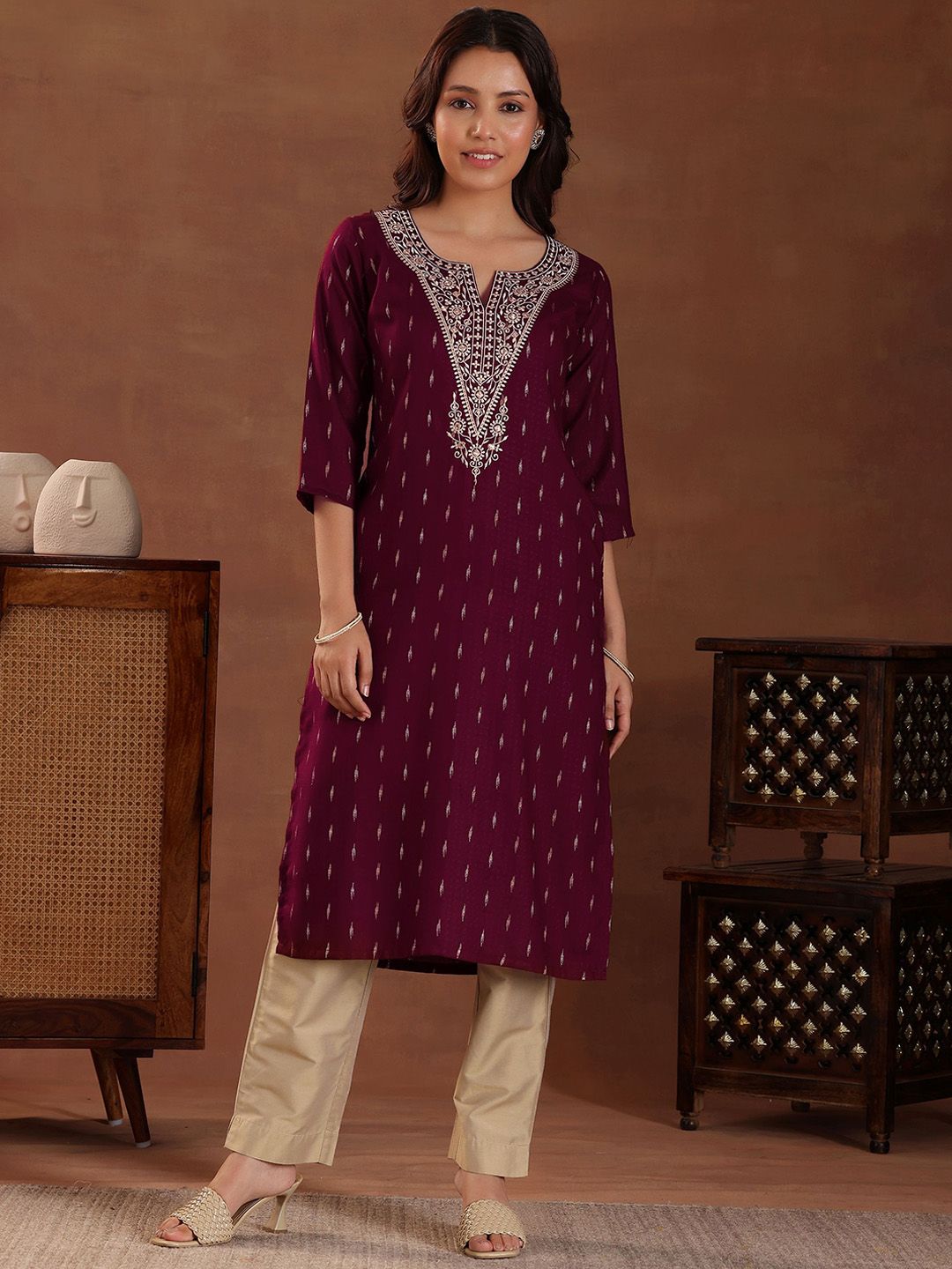 Libas Women Yoke Design Thread Work Dobby Kurta