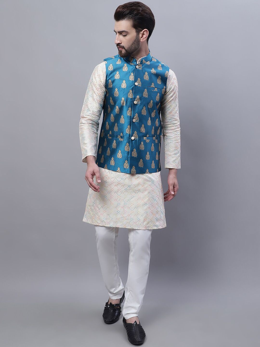 SOJANYA Men Ethnic Motifs Embroidered Thread Work Kurta With Churidar & Nehru Kurta