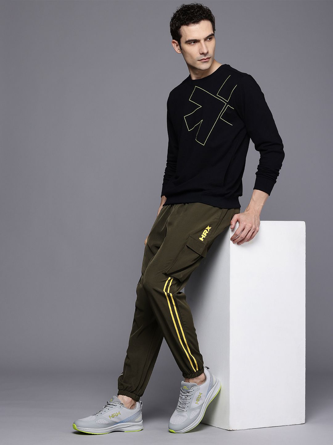 HRX by Hrithik Roshan Men Relaxed Fit Joggers
