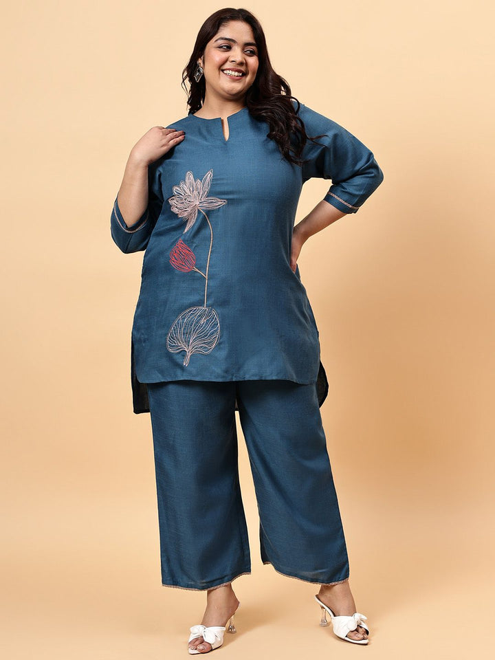 Bani Women Solid Embroidered Tunic with Trousers Co-Ords