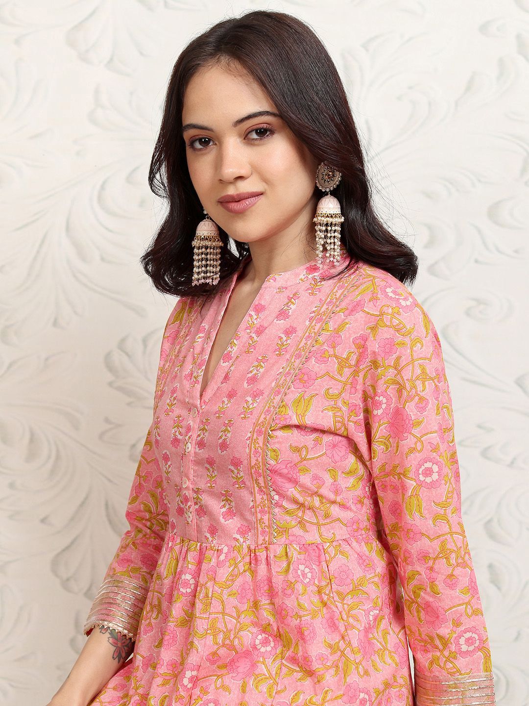 Vishudh Women Floral Printed Regular Pure Cotton Kurta with Trousers