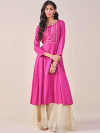Global Desi Floral Printed Round Neck A-Line Kurta