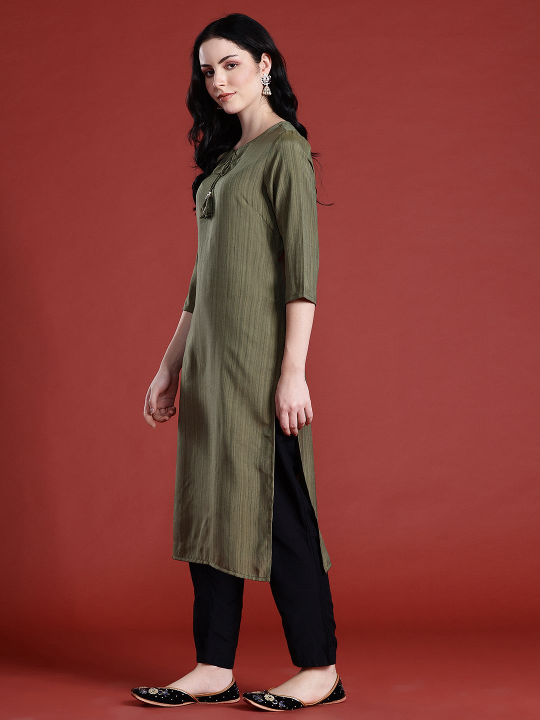 Anouk Tie-Up Neck Striped Kurta