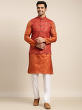Sojanya Motif Etnik Orange Kurta dengan Piyama & Nehru Jacket