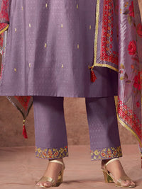 Varanga Women Floral Embroidered Regular Kurta with Trousers & With Dupatta