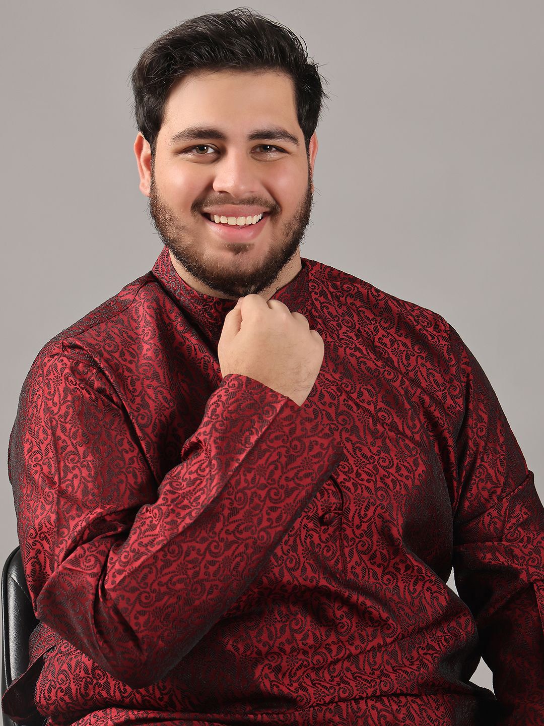 SOJANYA PLUS Plus Size Men Ethnic Motifs Woven Design Straight Kurta With Pyjamas