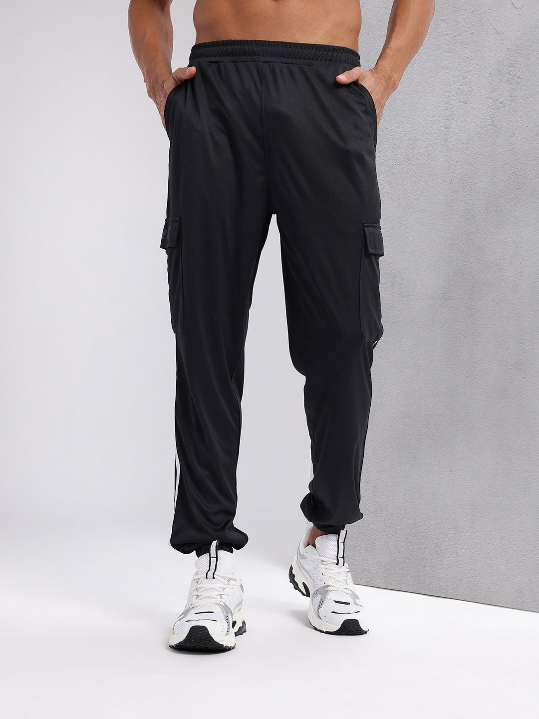 HRX by Hrithik Roshan Men Mid-Rise Rapid-Dry Training Joggers