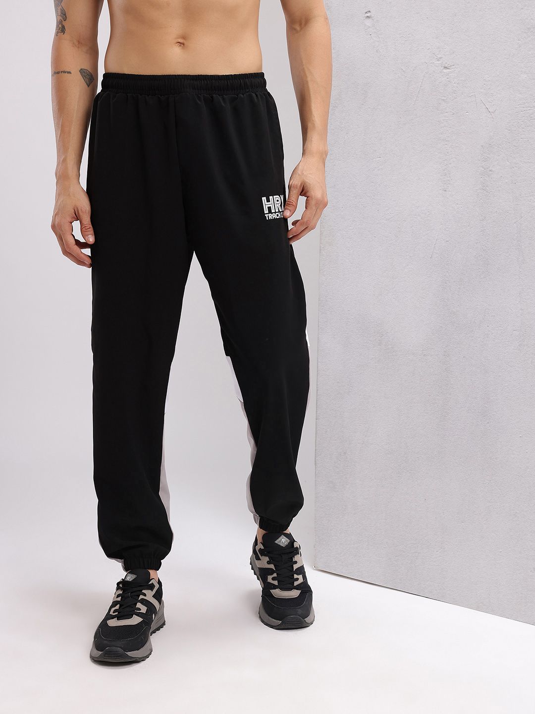 HRX by Hrithik Roshan Men Colourblocked Running Joggers