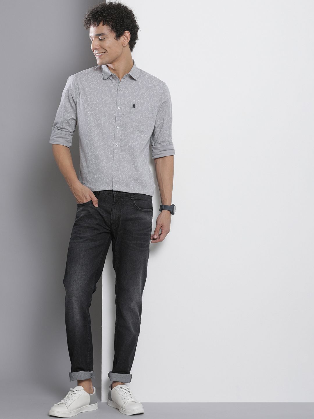 The Indian Garage Co Men Grey Printed Pure Cotton Casual Shirt