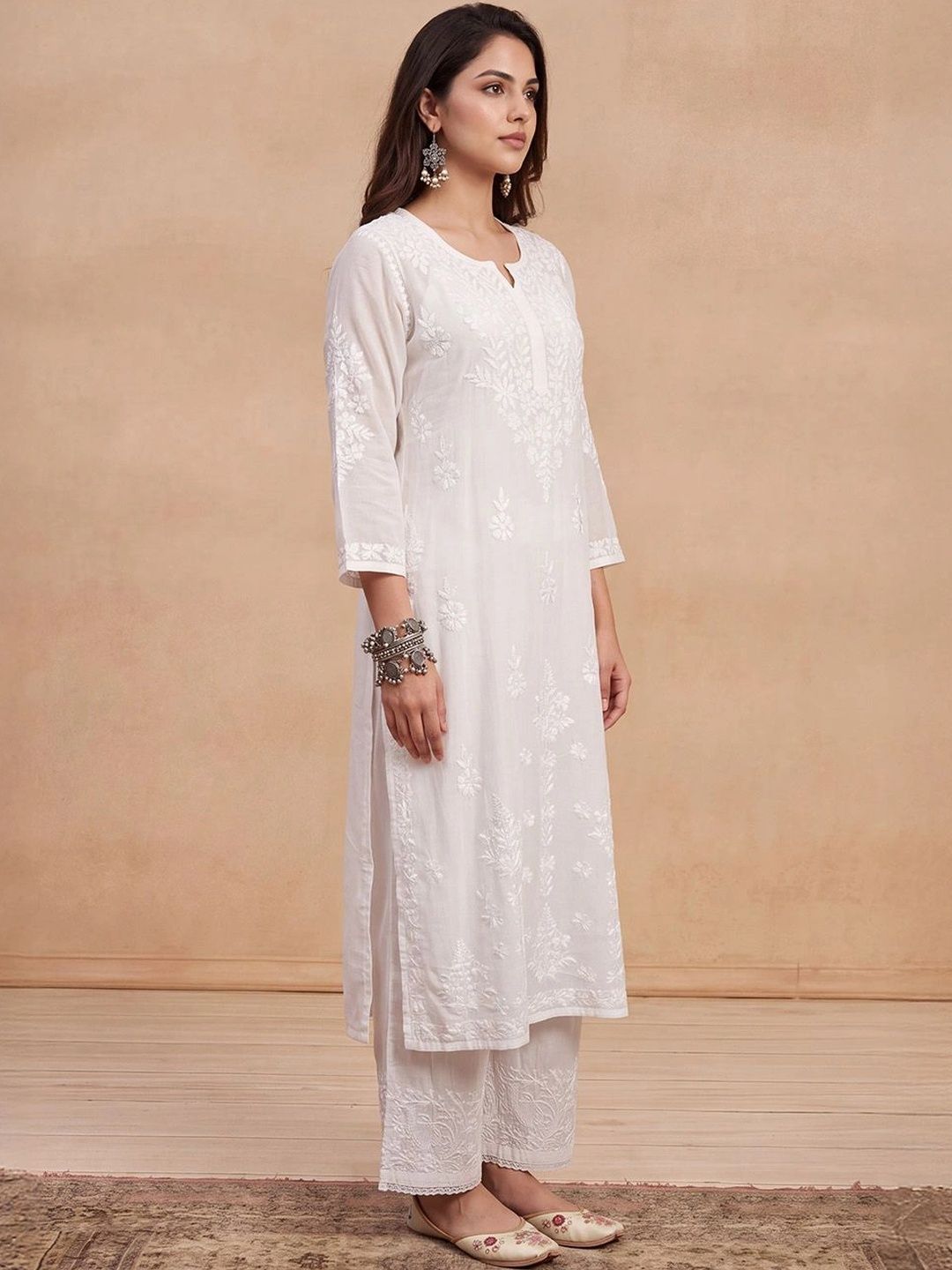 Rumah Wanita Chikankari Kurta Bersulam Chikankari Modal Putih
