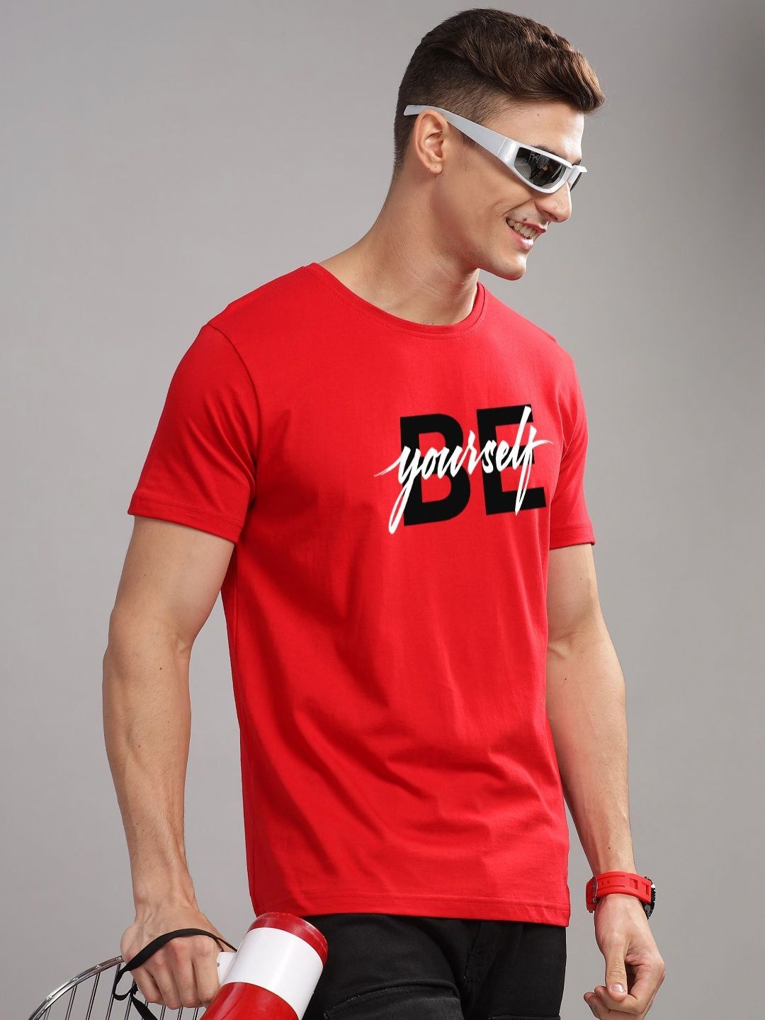 ADRO Men Typography Printed Applique T-shirt