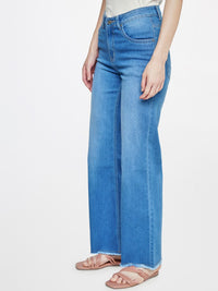 AND Women Bootcut Mid-Rise Light Fade Jeans