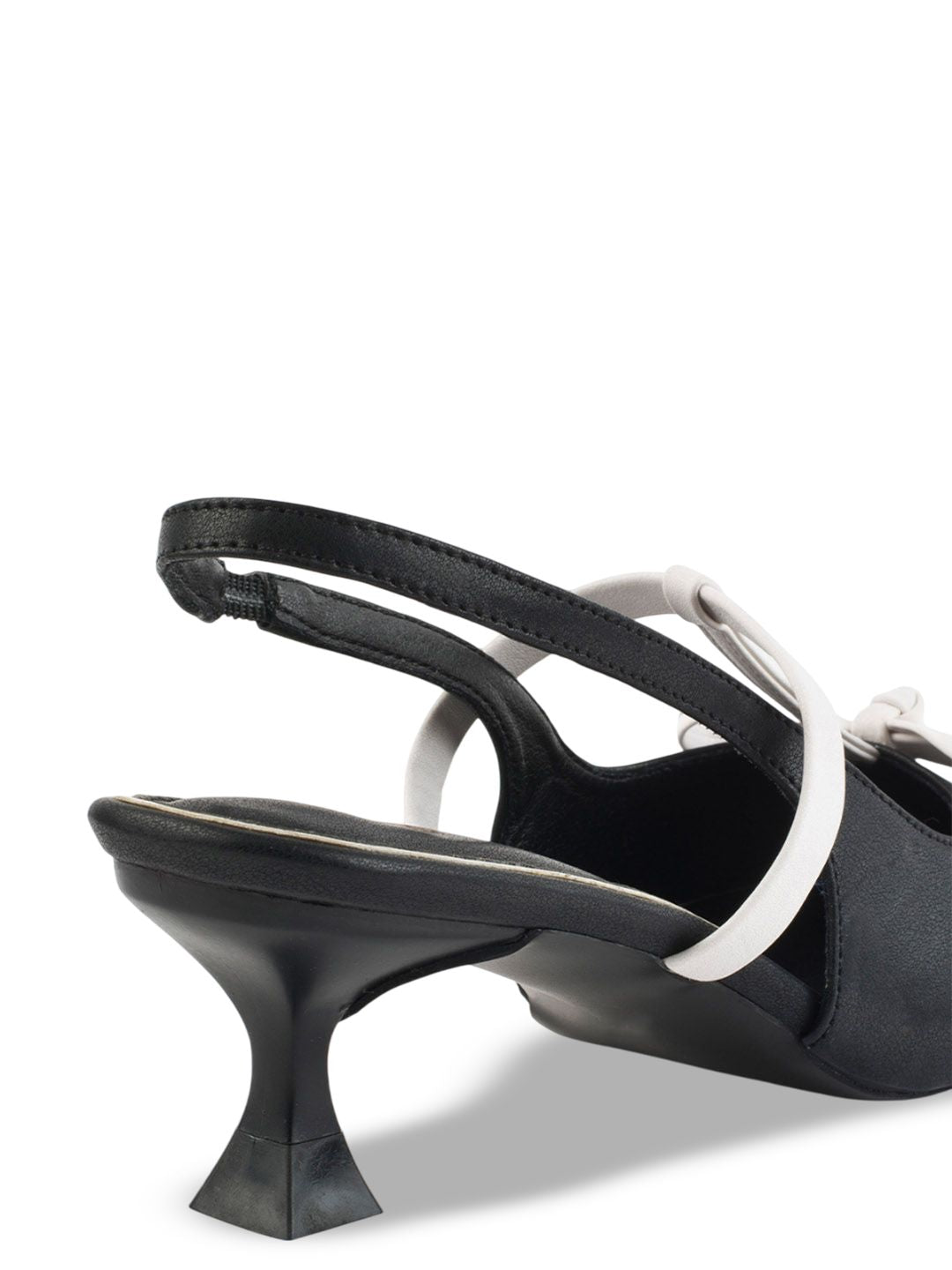 Lino Perros Kitten Pumps