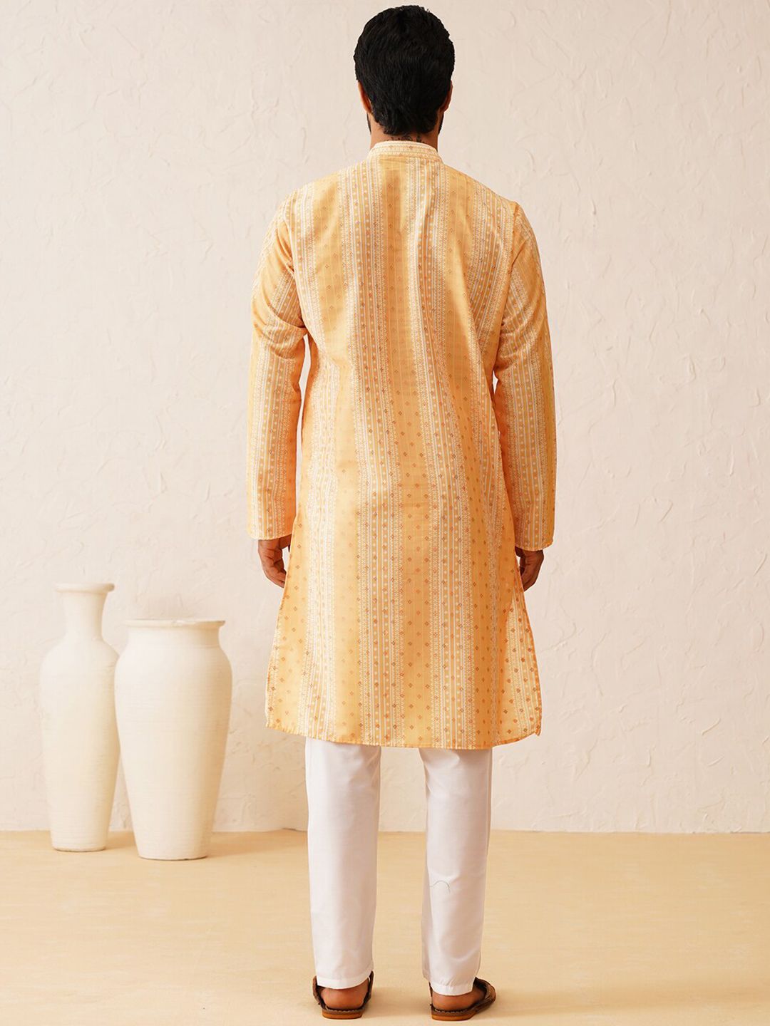 SOJANYA Geometric Printed Mandarin Collar Cotton Silk Straight Kurta