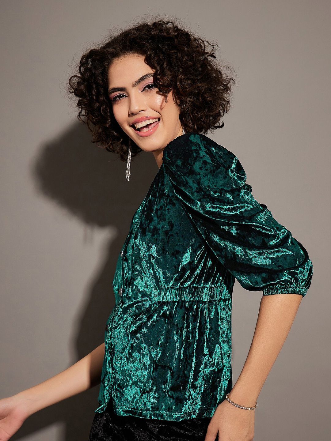 SASSAFRAS Green V-Neck Puff Sleeve Velvet Top
