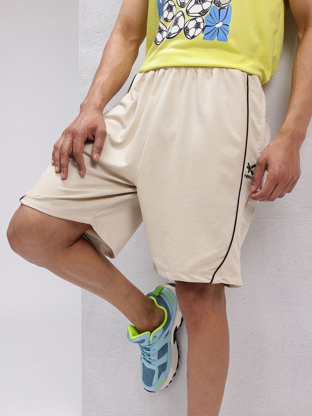 HRX by Hrithik Roshan Men Lifestyle Shorts with Piping Detail