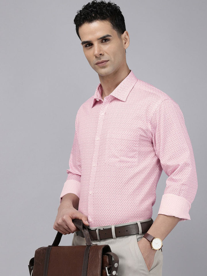 Park Avenue Pure Cotton Slim Fit Geometric Printed Formal Shirt