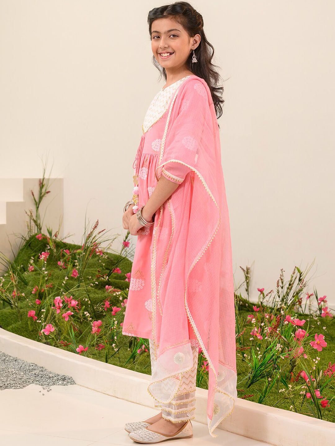 pspeaches Girls Floral Printed Regular Pure Cotton Kurta with Trousers & Dupatta