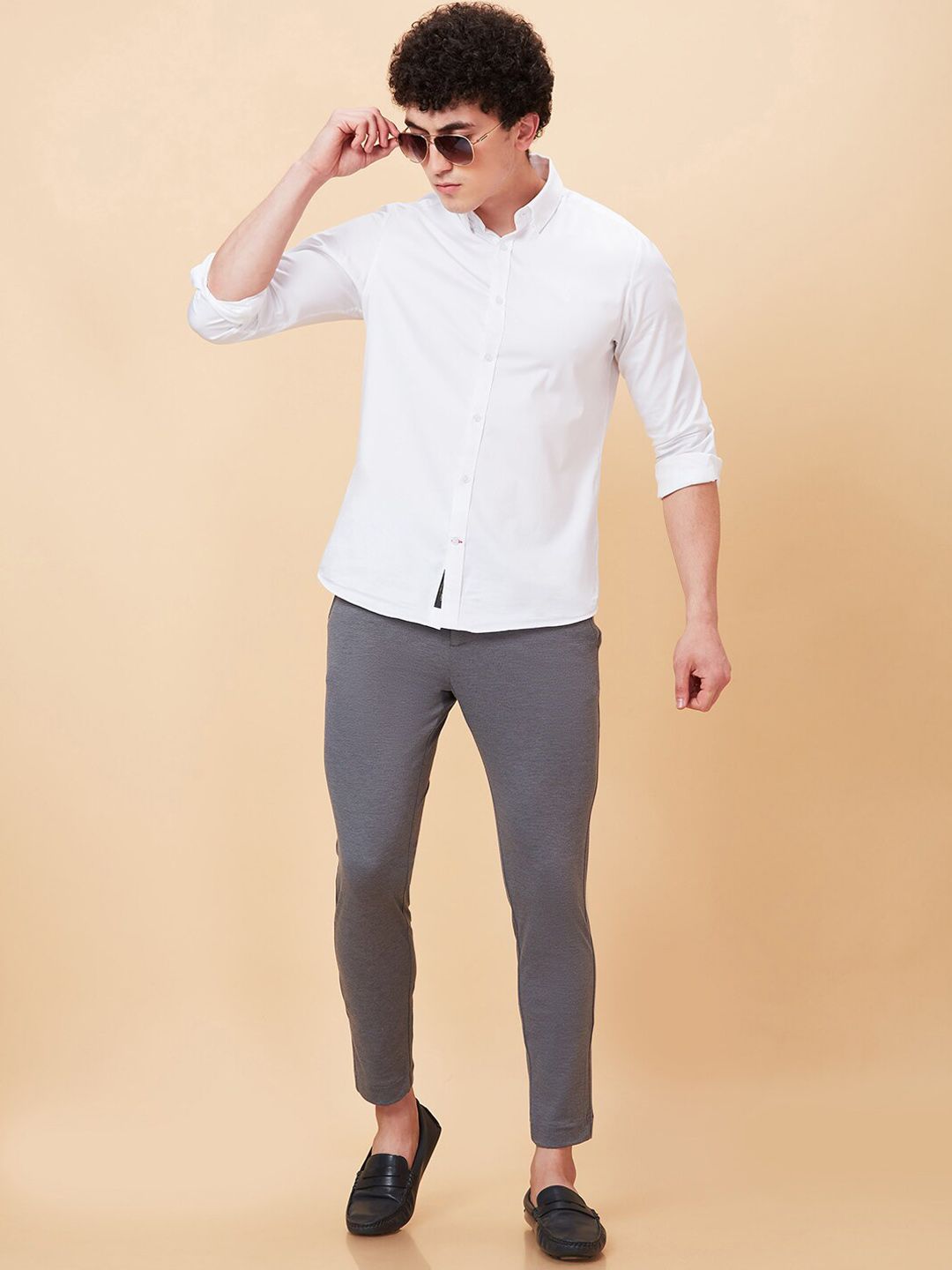 Being Human Men Mid-Rise Cotton Plain Regular Trousers Trousers