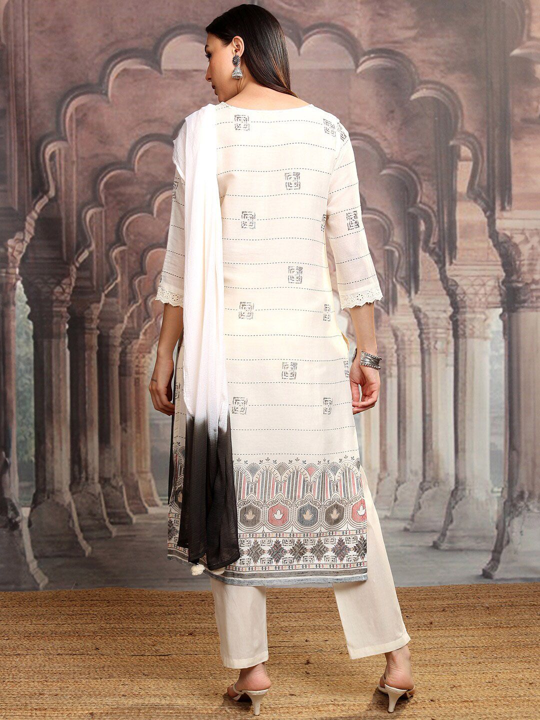 Vishudh Off White Ethnic Printed Thread Work Pure Cotton Kurta with Trousers & Dupatta