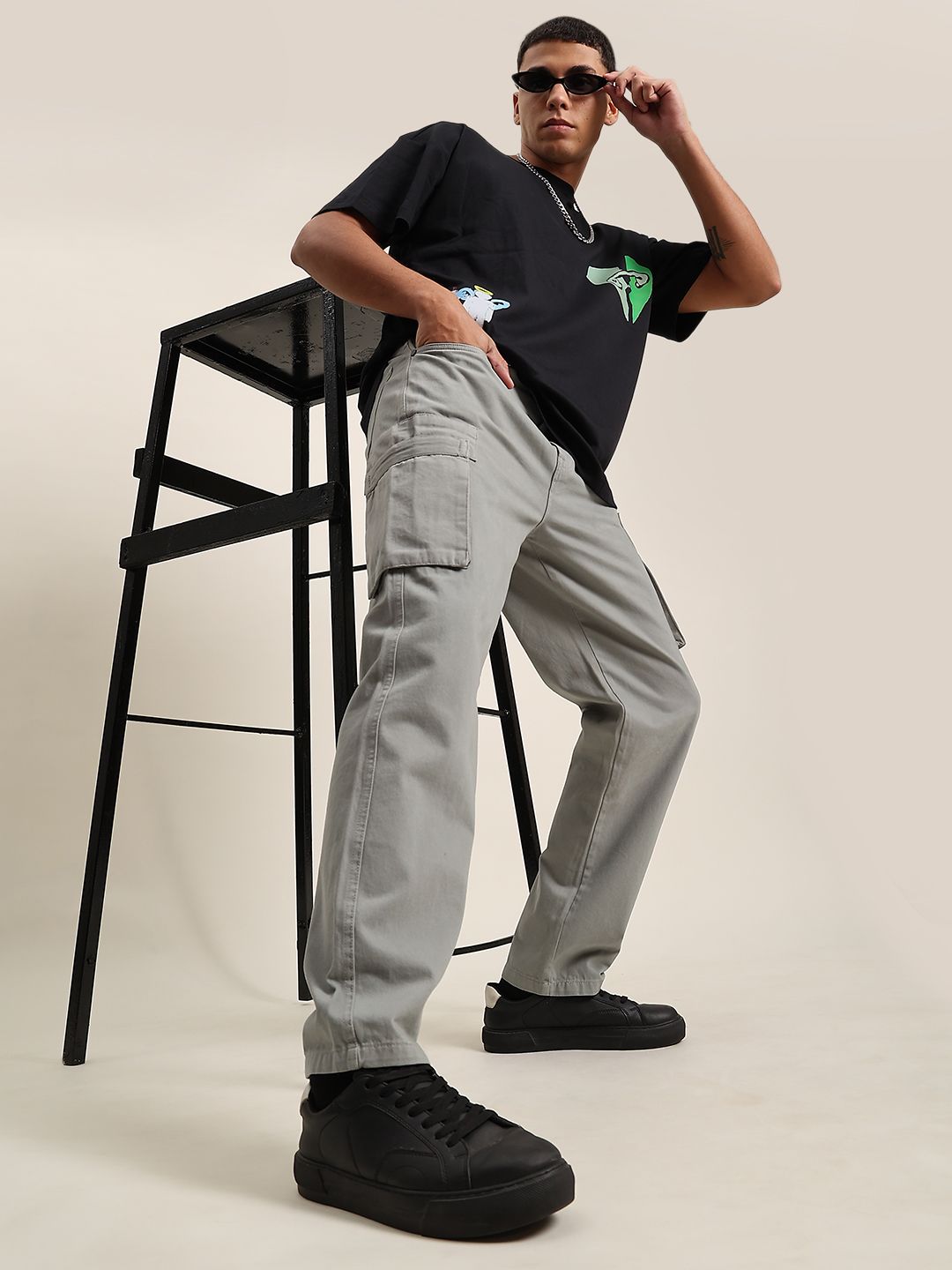 Bene Kleed Men Straight Fit Pure Cotton Cargos Trousers