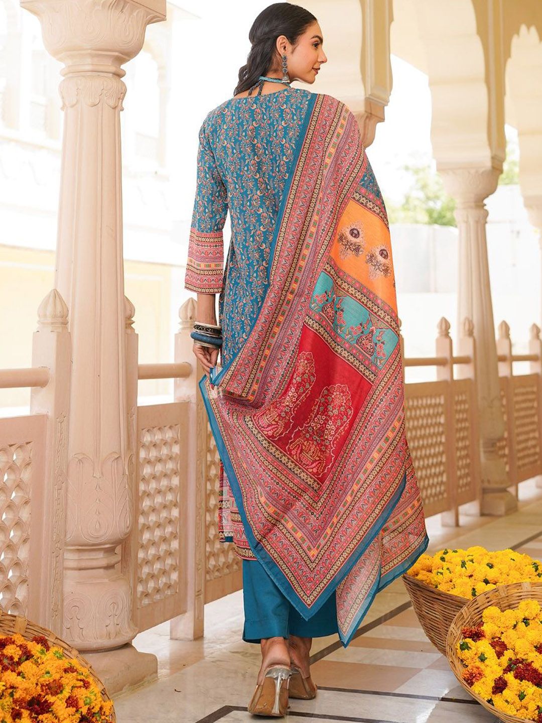 Kalini Wanita Motif Etnik Dicetak Kurta dengan Seluar & Dengan Dupatta