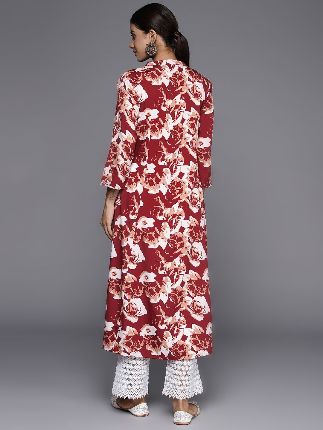 Varanga Floral Printed Mandarin Collar Crepe Kurta