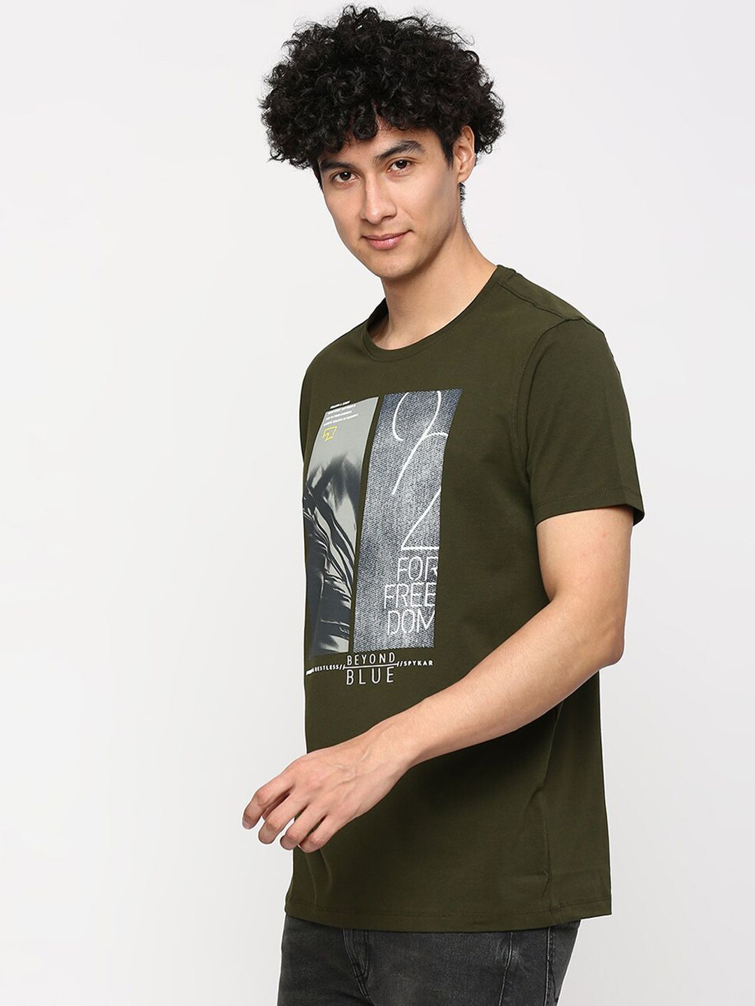SPYKAR Graphic Printed Cotton Slim Fit T-shirt