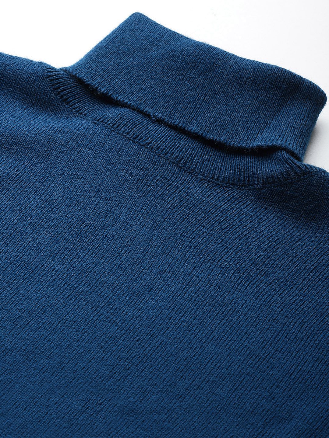 DressBerry Turtleneck Pullover