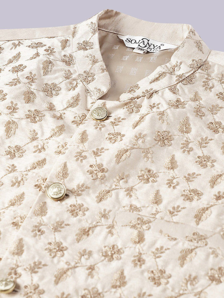 SOJANYA PLUS Embroidered Regular Kurta with Pyjamas