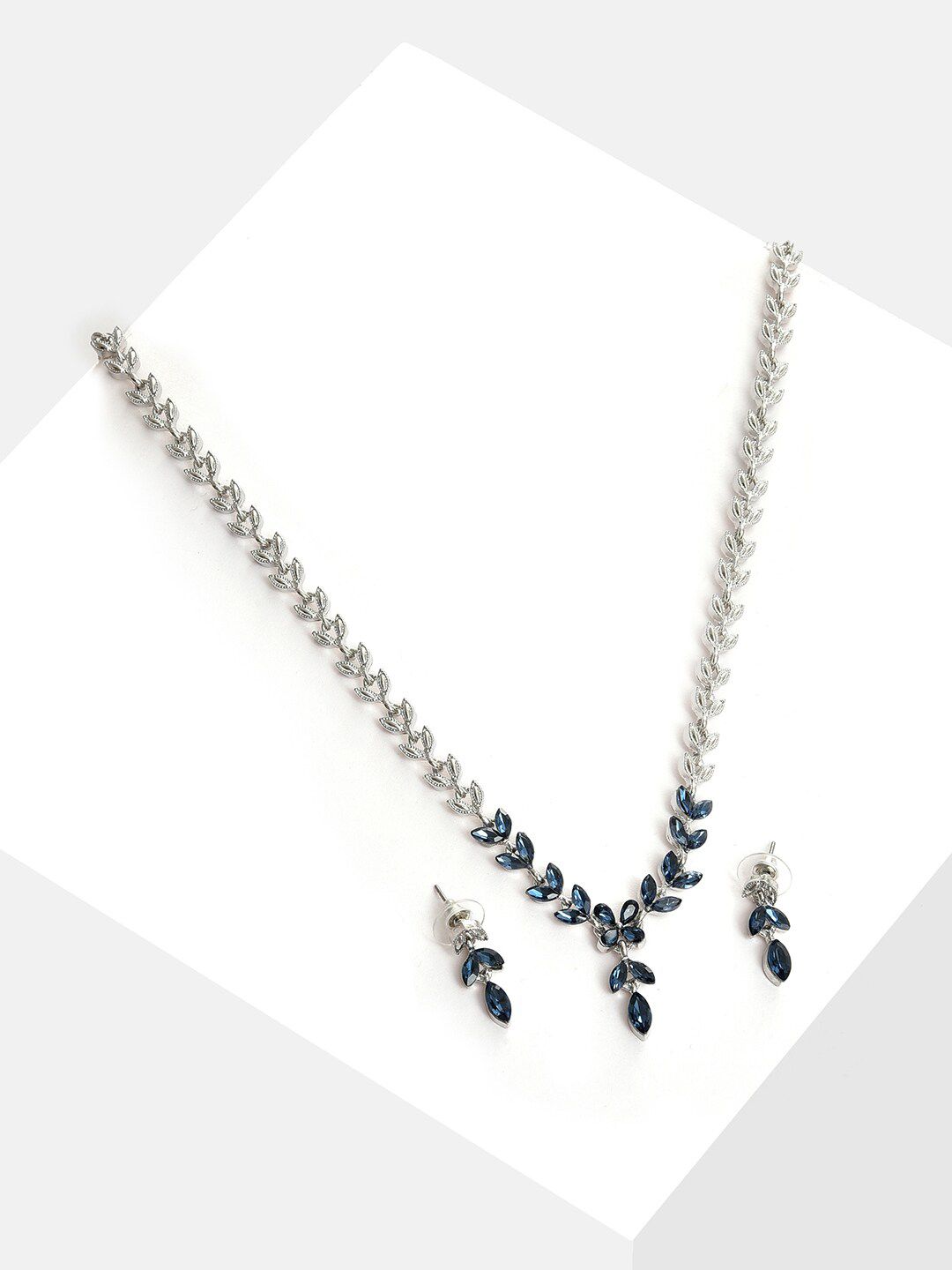 SOHI Silver-Plated Black Stone Studded Jewellery Set