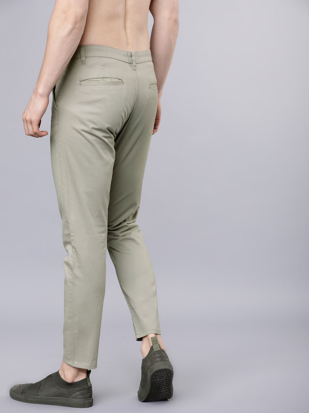 HIGHLANDER Men Olive Green Tapered Fit Chinos
