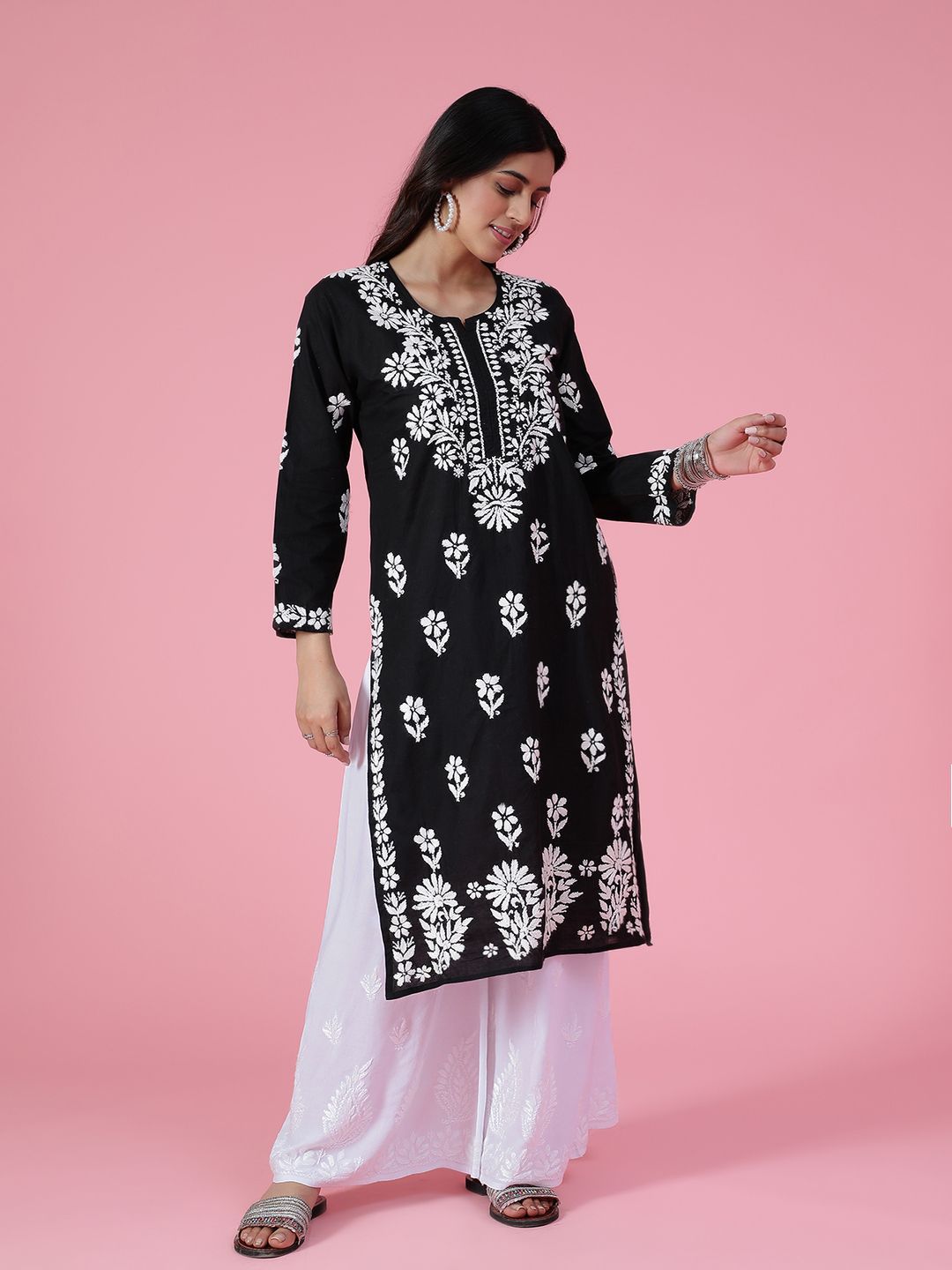 House of Chikankari Women Black Cotton Chikankari Embroidered Kurta