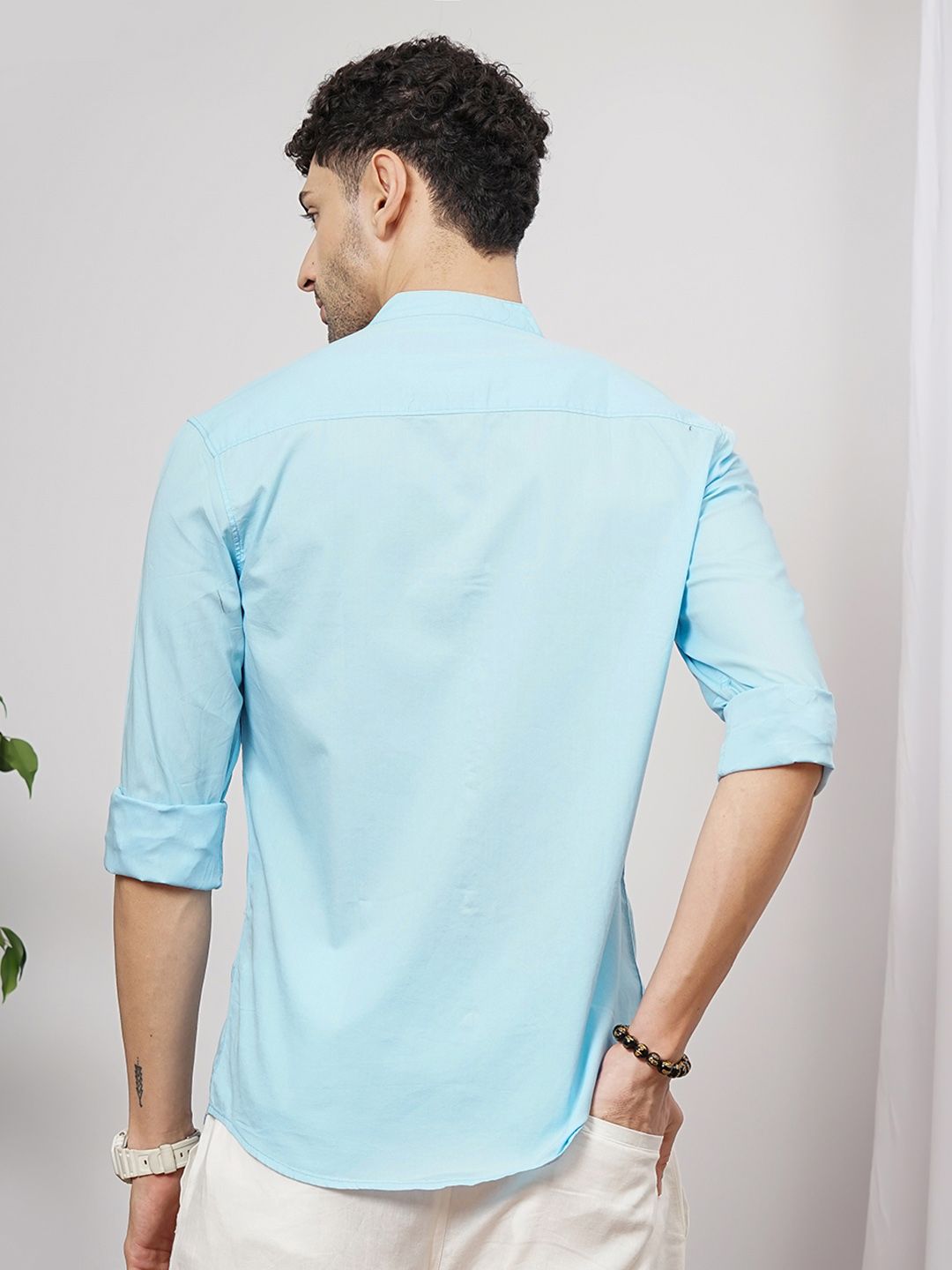 The Indian Garage Co Men Blue Solid Casual Shirt