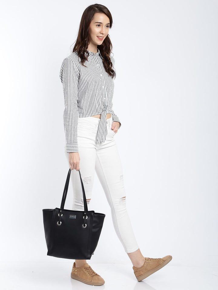 DressBerry Black Solid Shoulder Bag