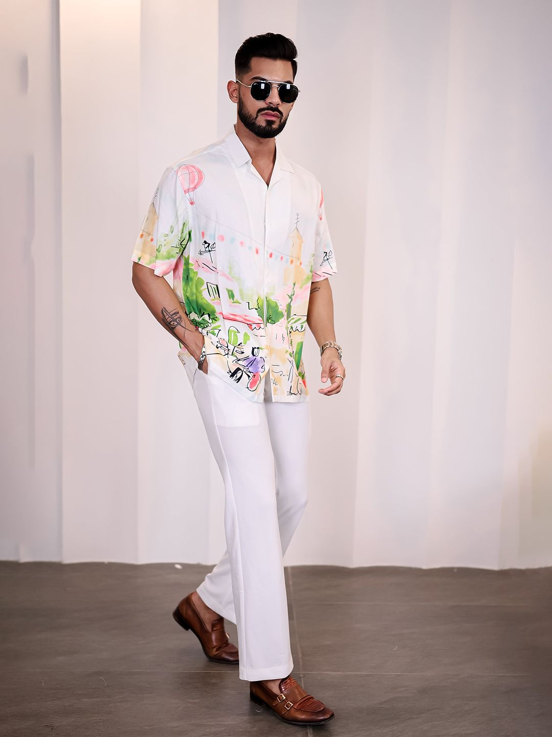 Eszett Floral Printed Spread Collar Baju Kapas Lengan Pendek
