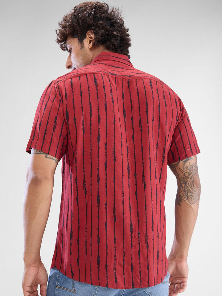 SPYKAR Men Slim Fit Opaque Striped Spread Collar Casual Shirt