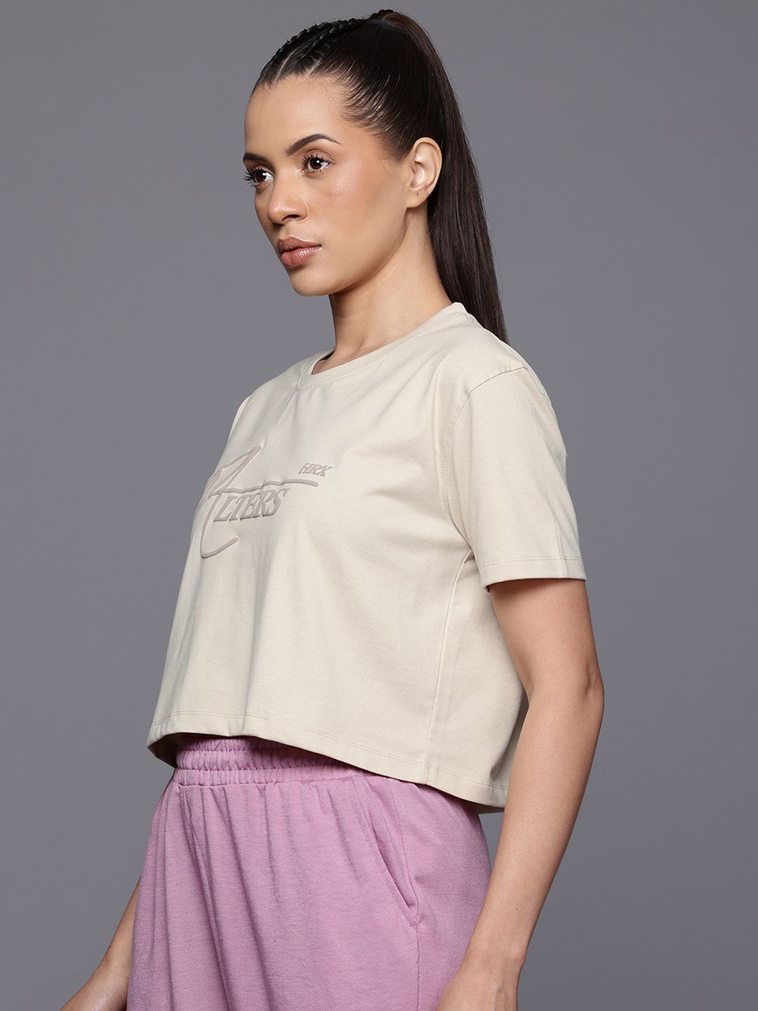 HRX by Hrithik Roshan Lifestyle Typography Print Crop T-shirt