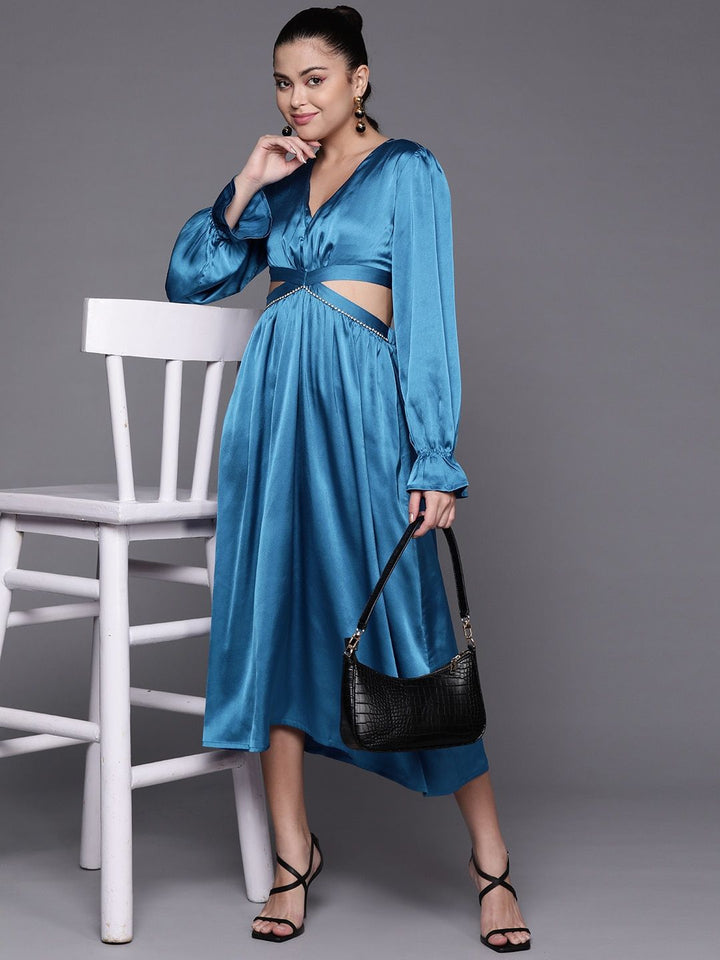SASSAFRAS Women Blue Solid A-Line Midi Dress