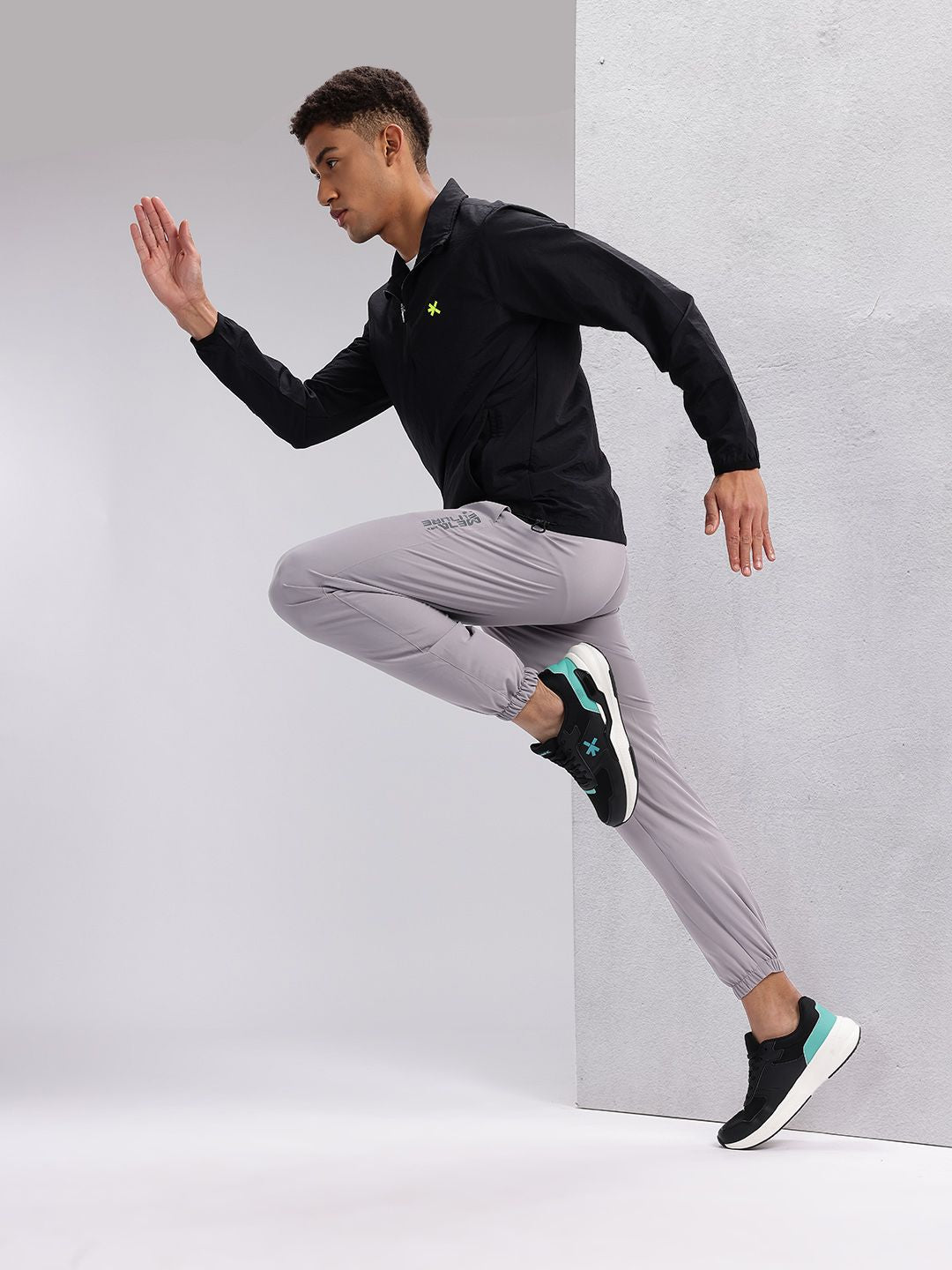 HRX by Hrithik Roshan Toggle Hem Running Jacket