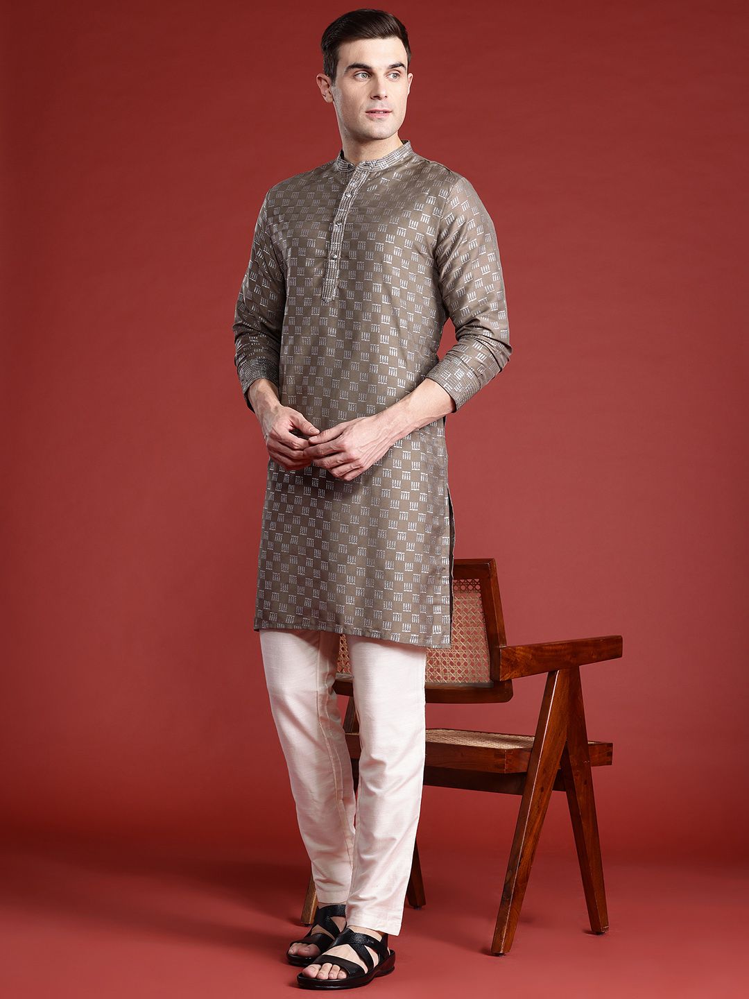 Anouk Printed Thread Work Straight Kurta