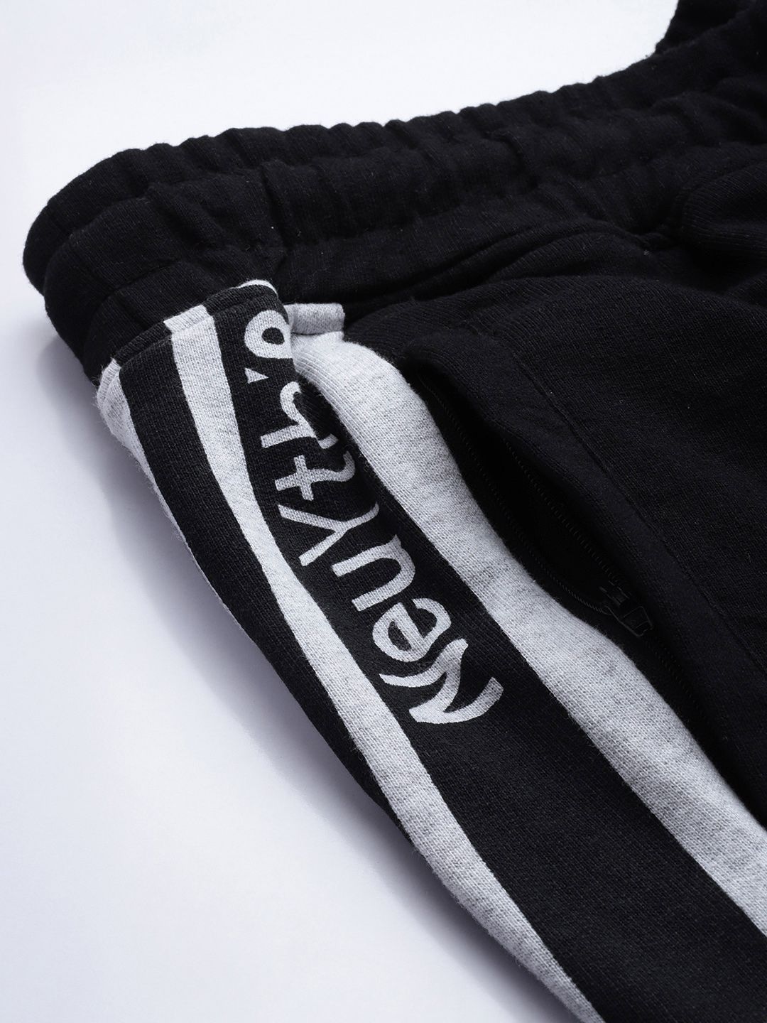The Indian Garage Co Men Self Design Slim Fit Joggers
