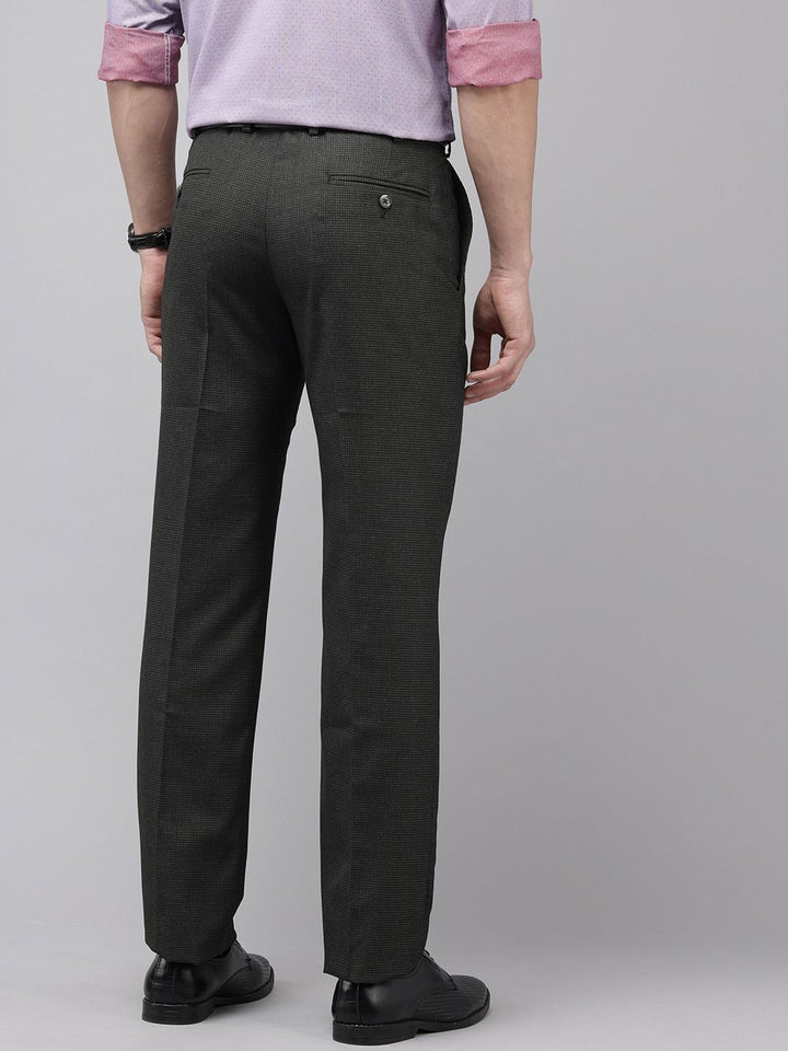 Park Avenue Men Checked Formal Trousers