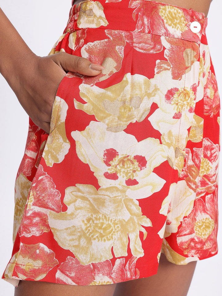 DressBerry Garden Vibes Floral Print Cropped Co-Ords