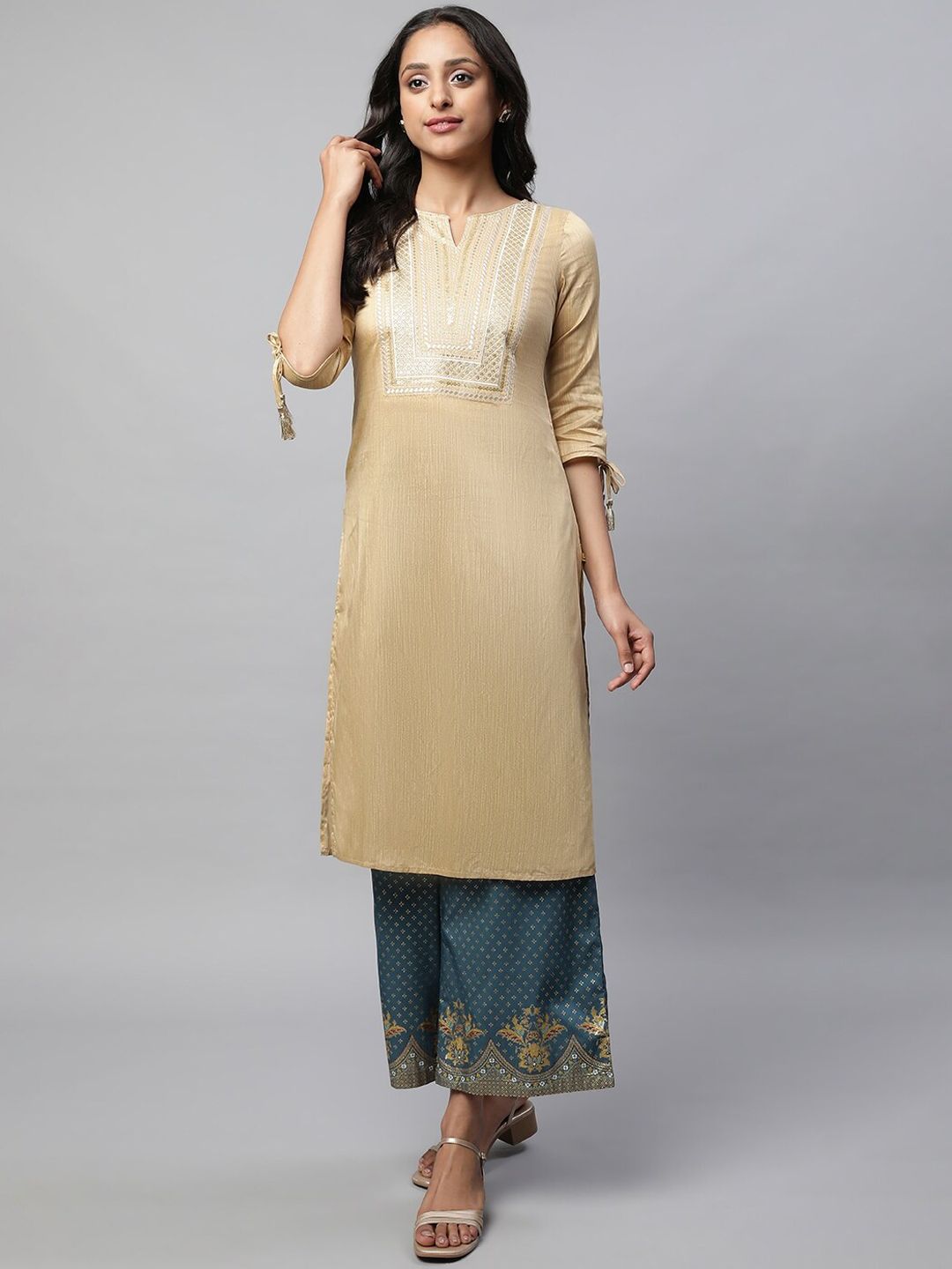 AURELIA Ethnic Motif Yoke Design V Neck Sequinned Straight Kurta