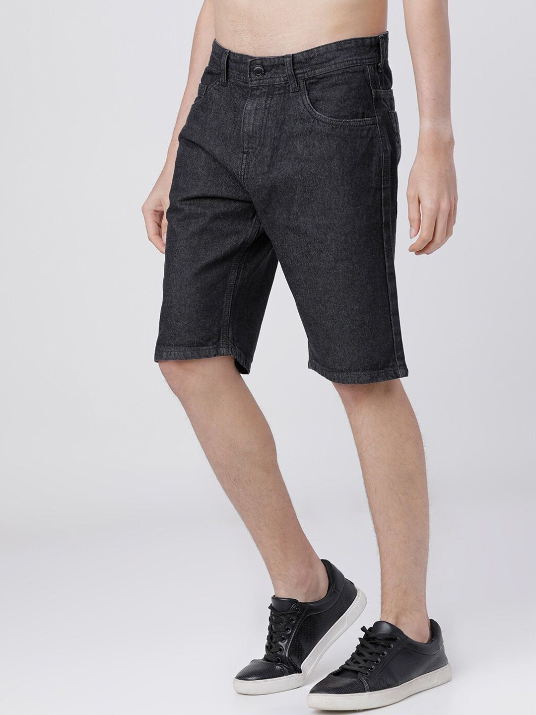 HIGHLANDER Men Black Solid Slim Fit Regular Shorts
